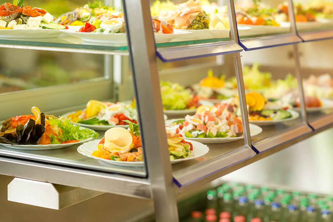 Cafeteria self service display food fresh salad Collège Fromente